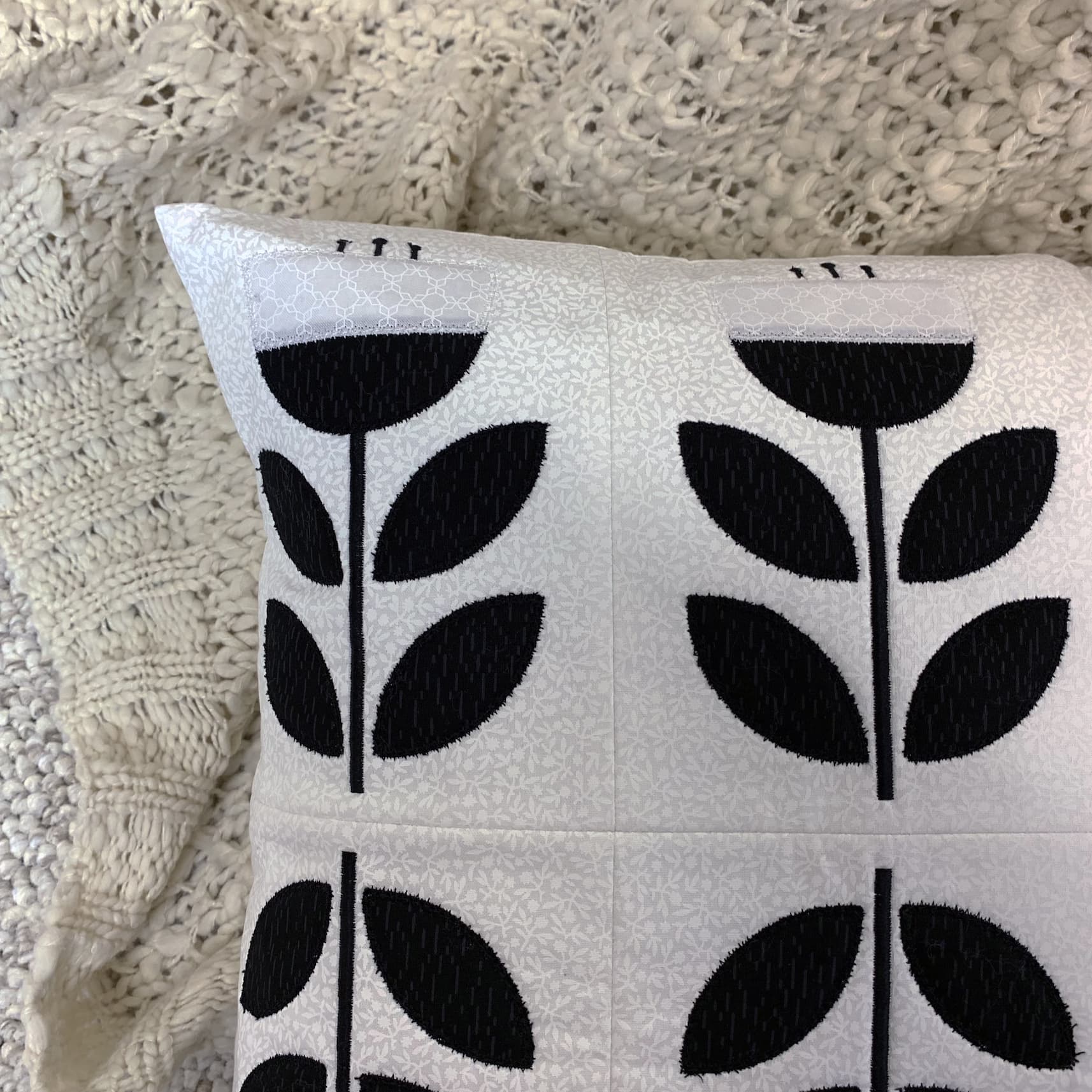 Tulip Pillow Solitaire projects
